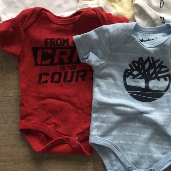 Onesies size 0-3 months bundle of 7 - Picture 4 of 6